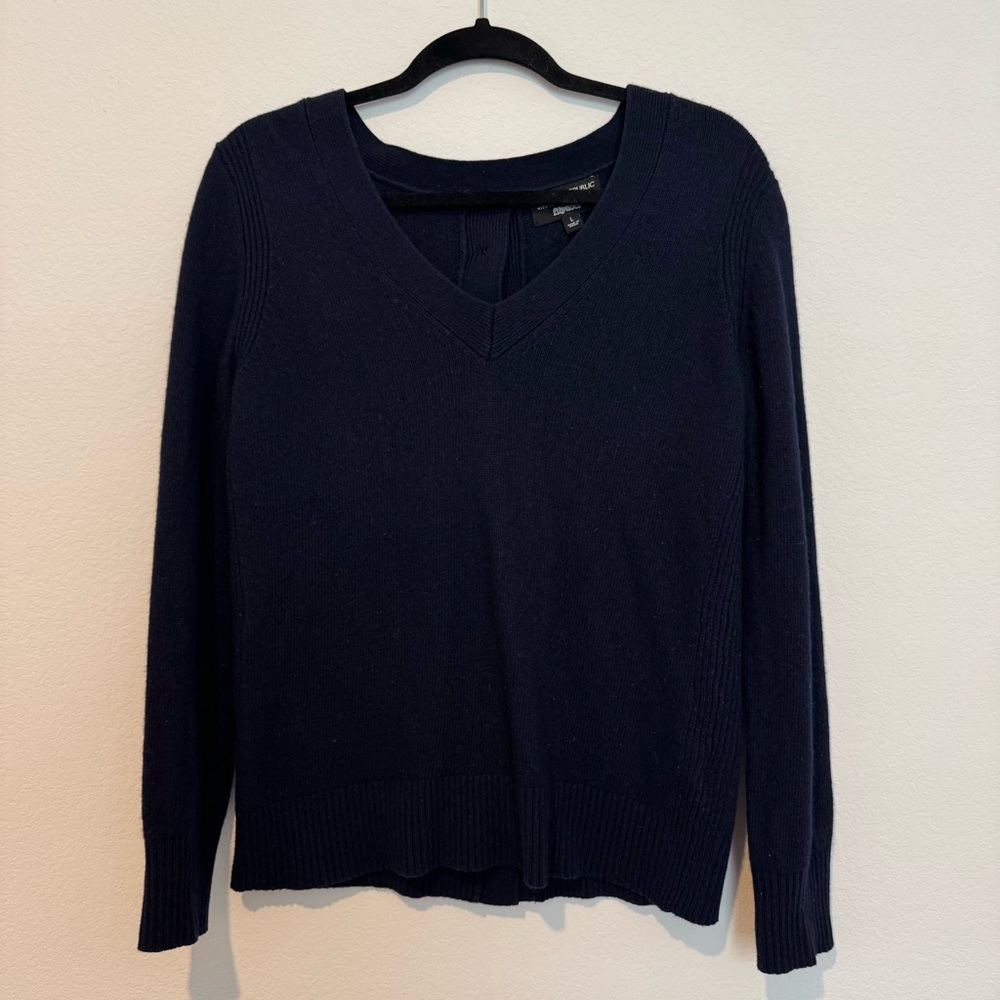 Banana Republic Fine Italian Yarn by Filpucci V Neck Navy Blue Knit Sweater